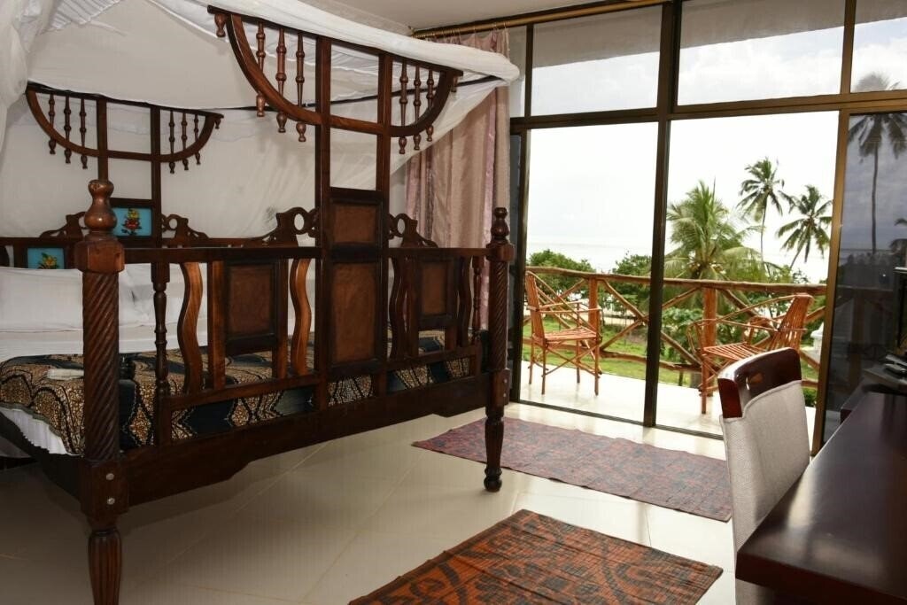 Фото Coconut Tree Village Beach Resort 3*