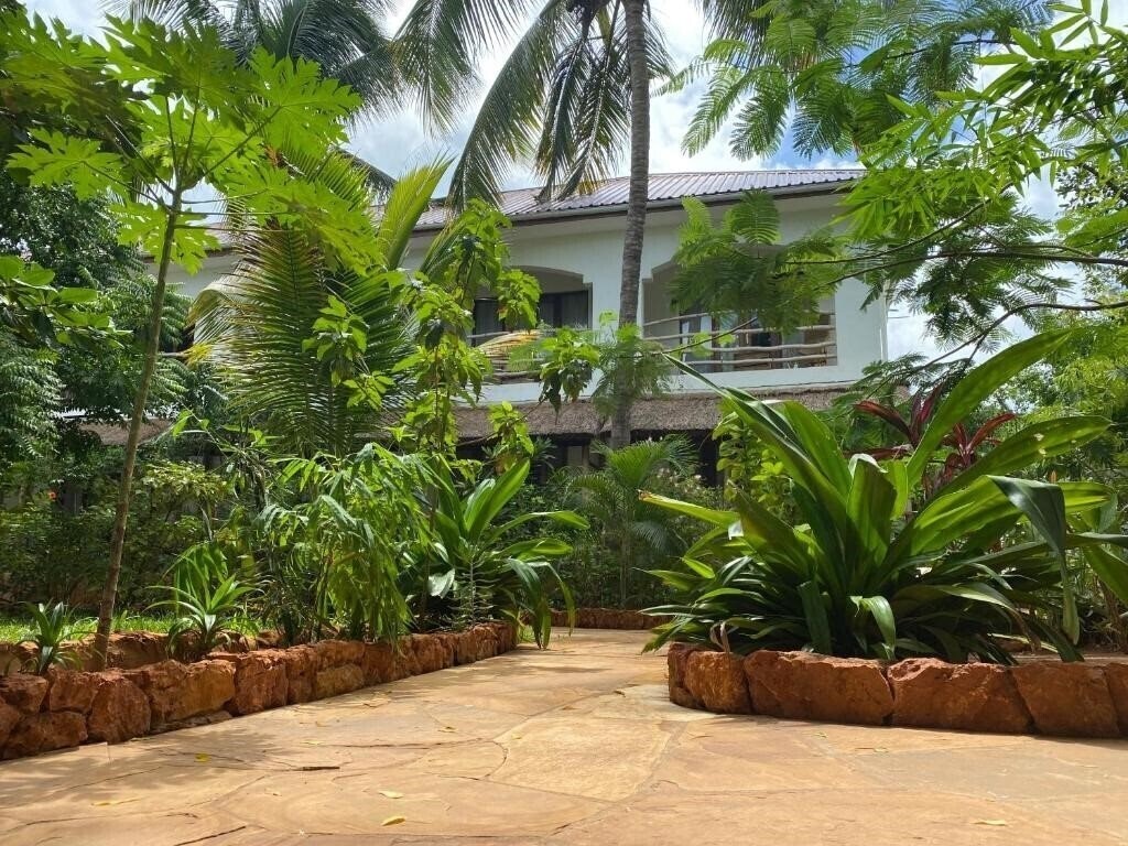 Фото Siri Beach Lodge Nungwi 3*