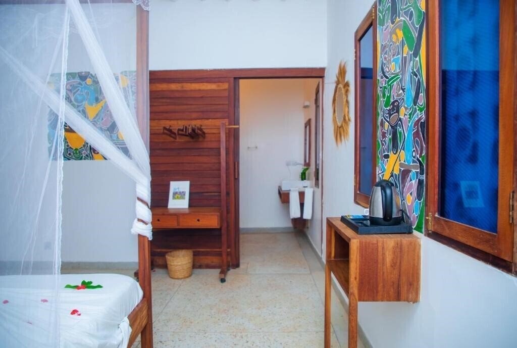 Готель Art Hotel Zanzibar 3*