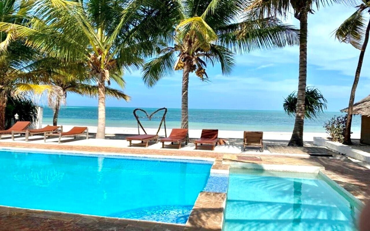 Картинка Moonshine Uroa Boutique Hotel 3*