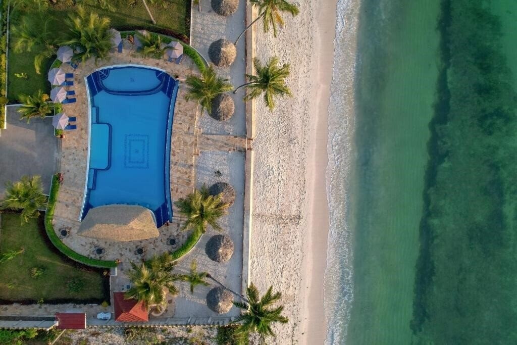 Картинка Sunny Palms Beach Bungalows 4*