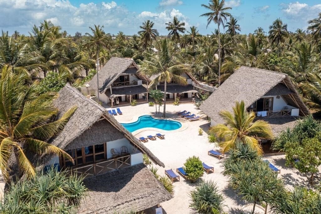 Фотографія Marafiki Beach Hotel 4*