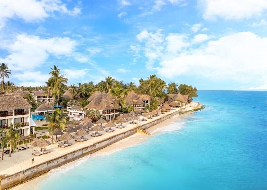 Фото Nungwi Beach Resort by Turaco 4*