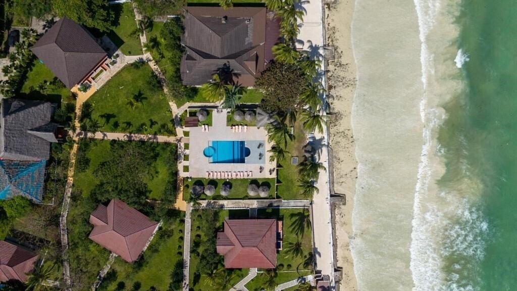 Готель Mandarin Resort Zanzibar 4*