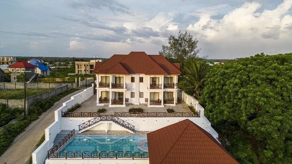 Готель Alfa Boutique Hotel 3*