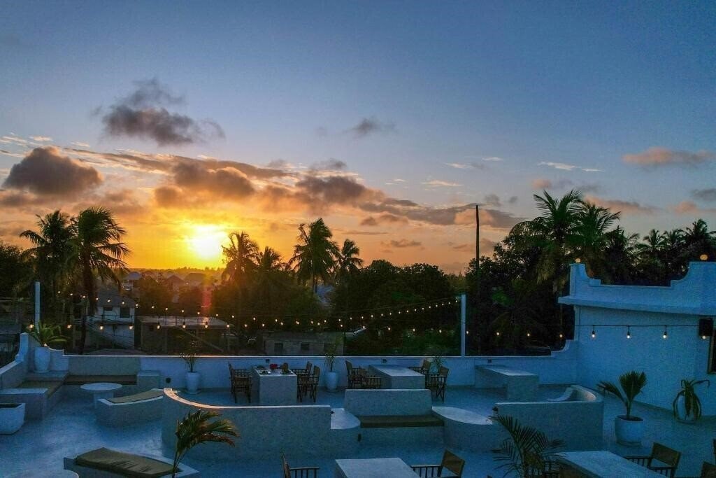 Фотография Paje White House 5*