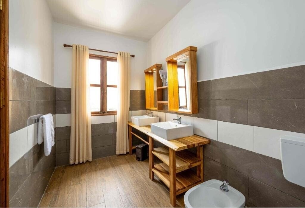 Фото Blackstone Beach Resort 4*