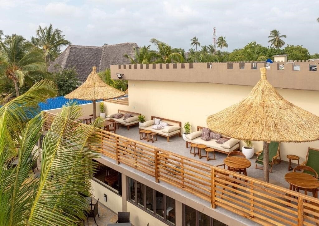 Фото Blackstone Beach Resort 4*