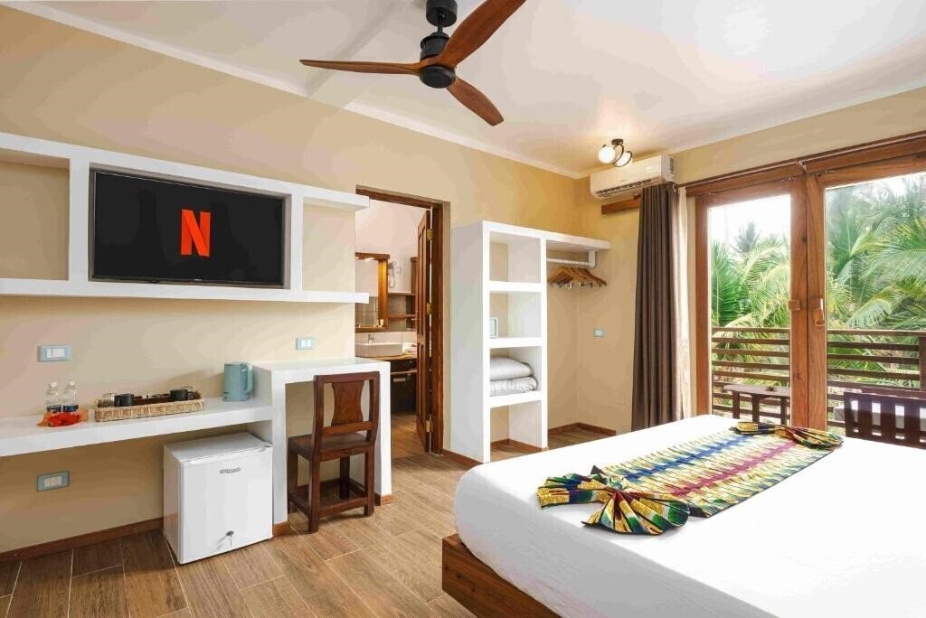 Фотографія Blackstone Beach Resort 4*