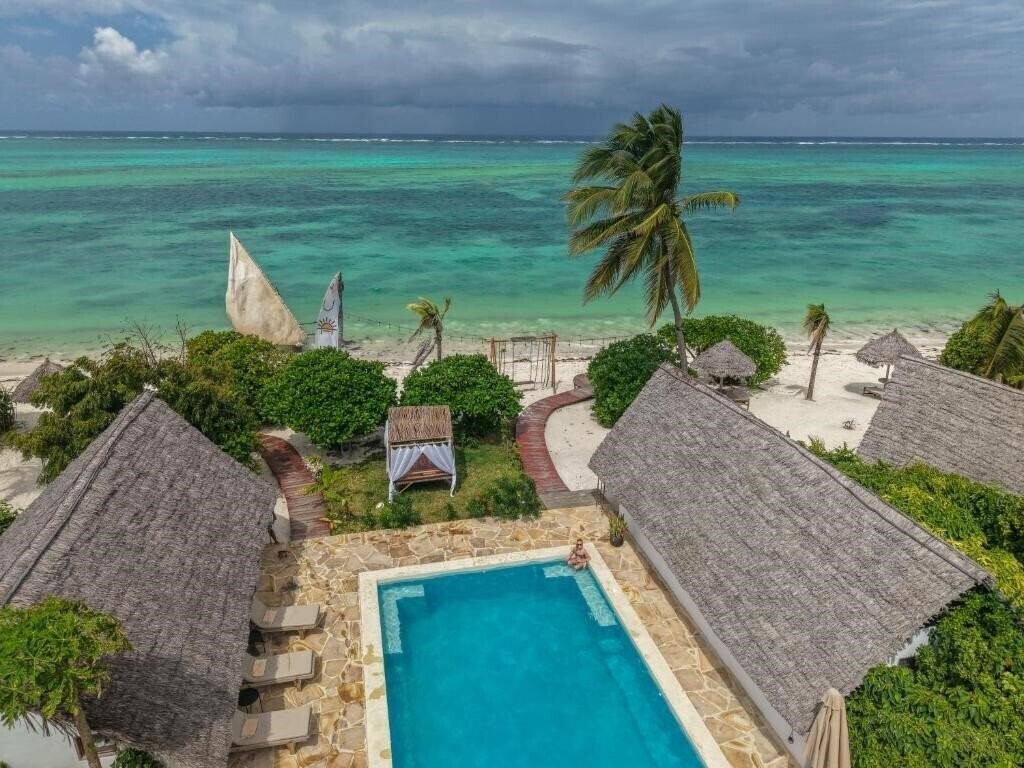Готель Juana Ocean Villas 5*