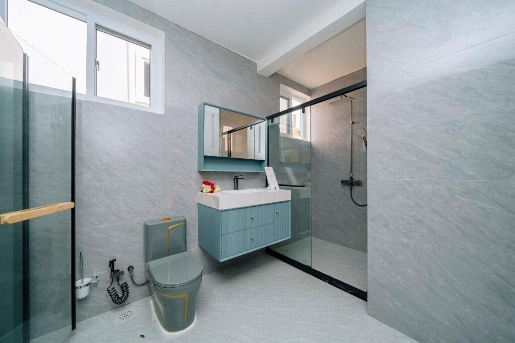 Фотография Royal Apartments 4*