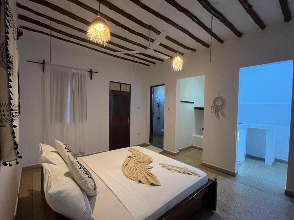 Картинка 1Zi Beachfront Resort 4*