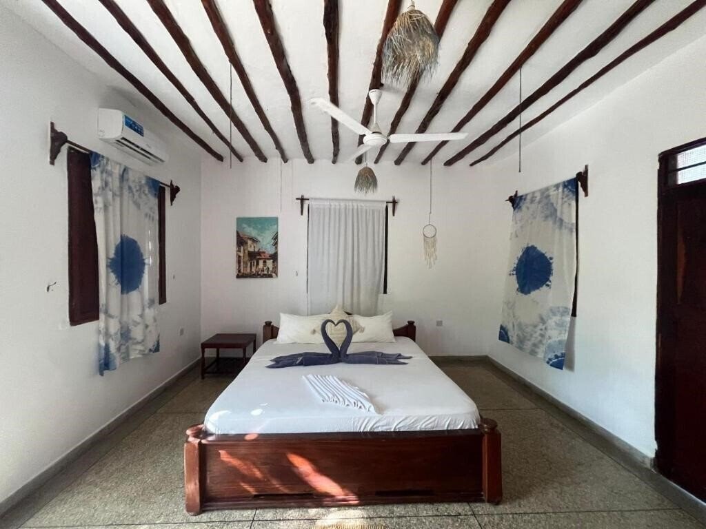 Фотография 1Zi Beachfront Resort 4*
