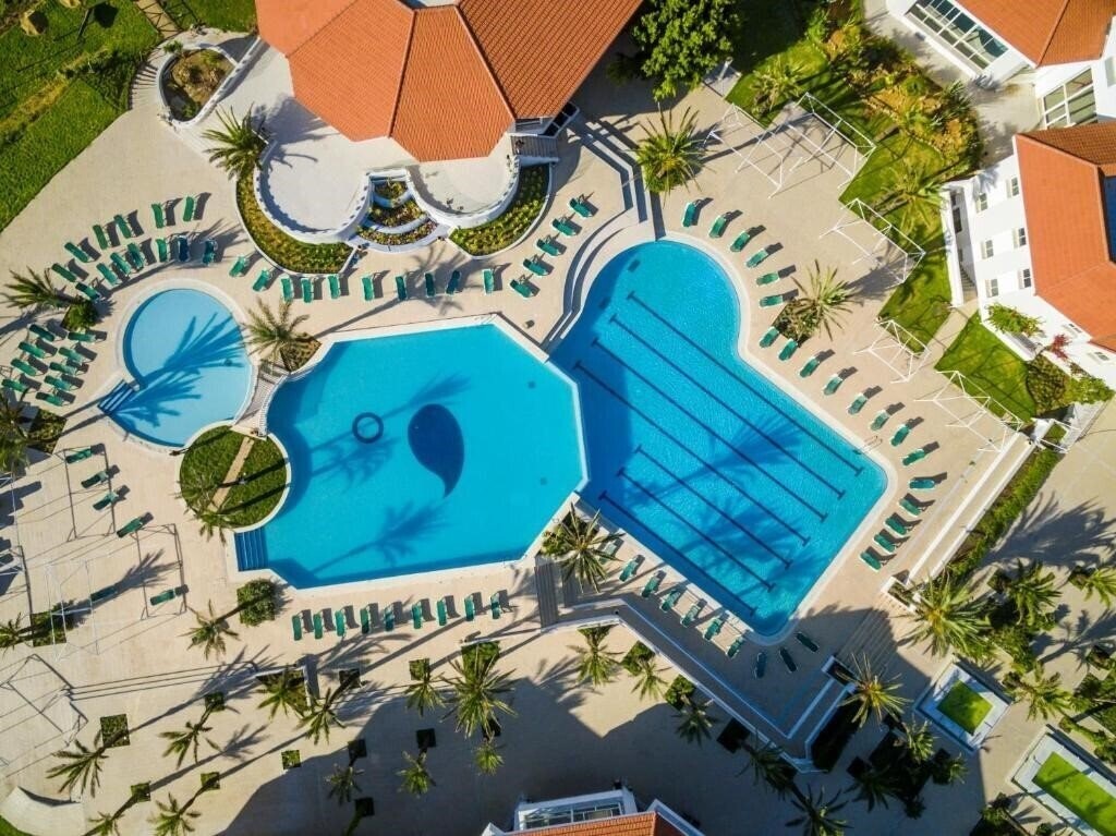 Отель Thabraca Thalasso & Diving 4*