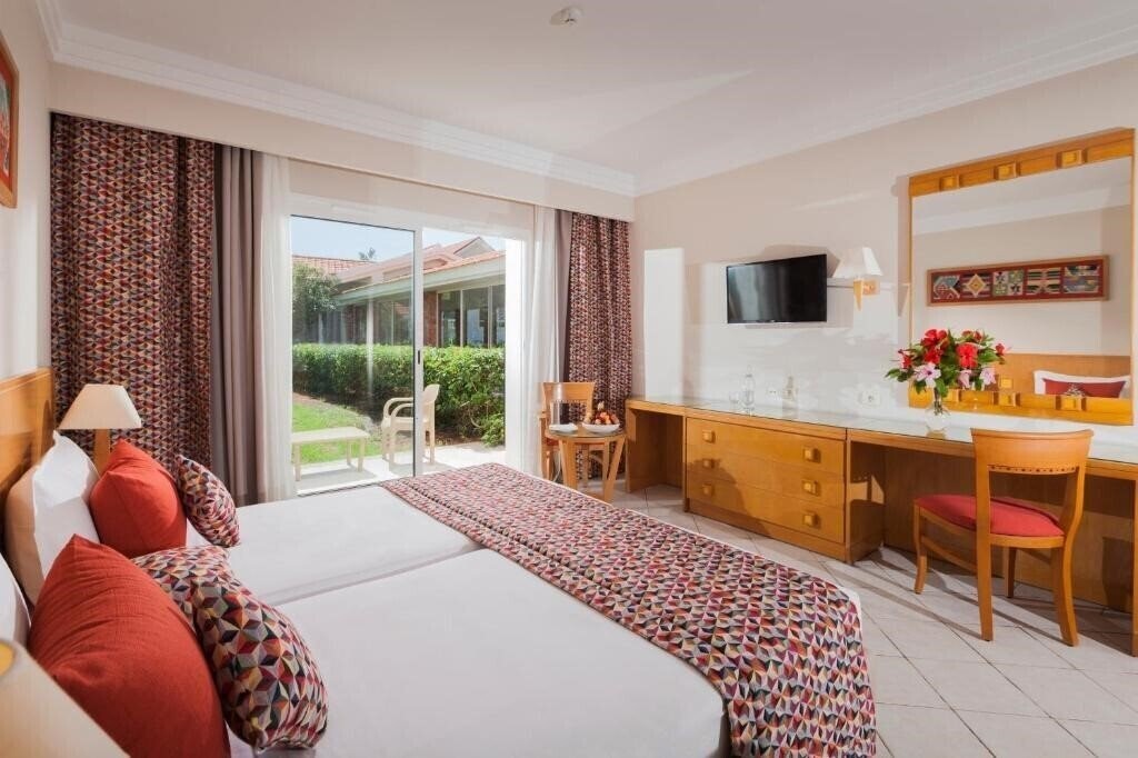 Картинка Thabraca Thalasso & Diving 4*