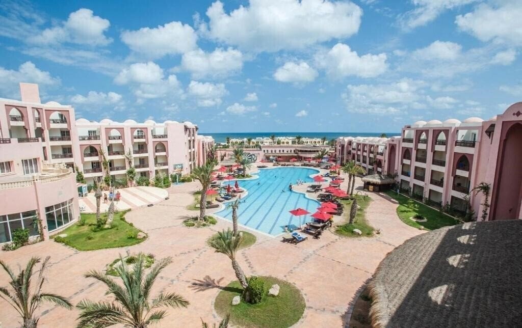 Готель Club Lella Mariam 4*