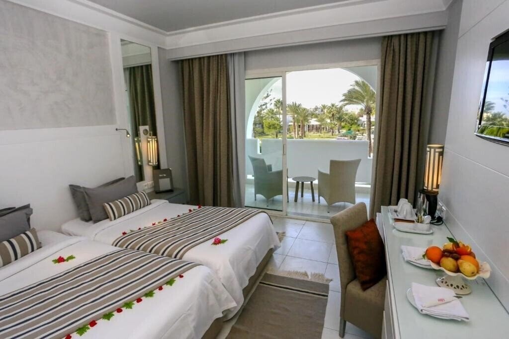 Отель Djerba Plaza 3*
