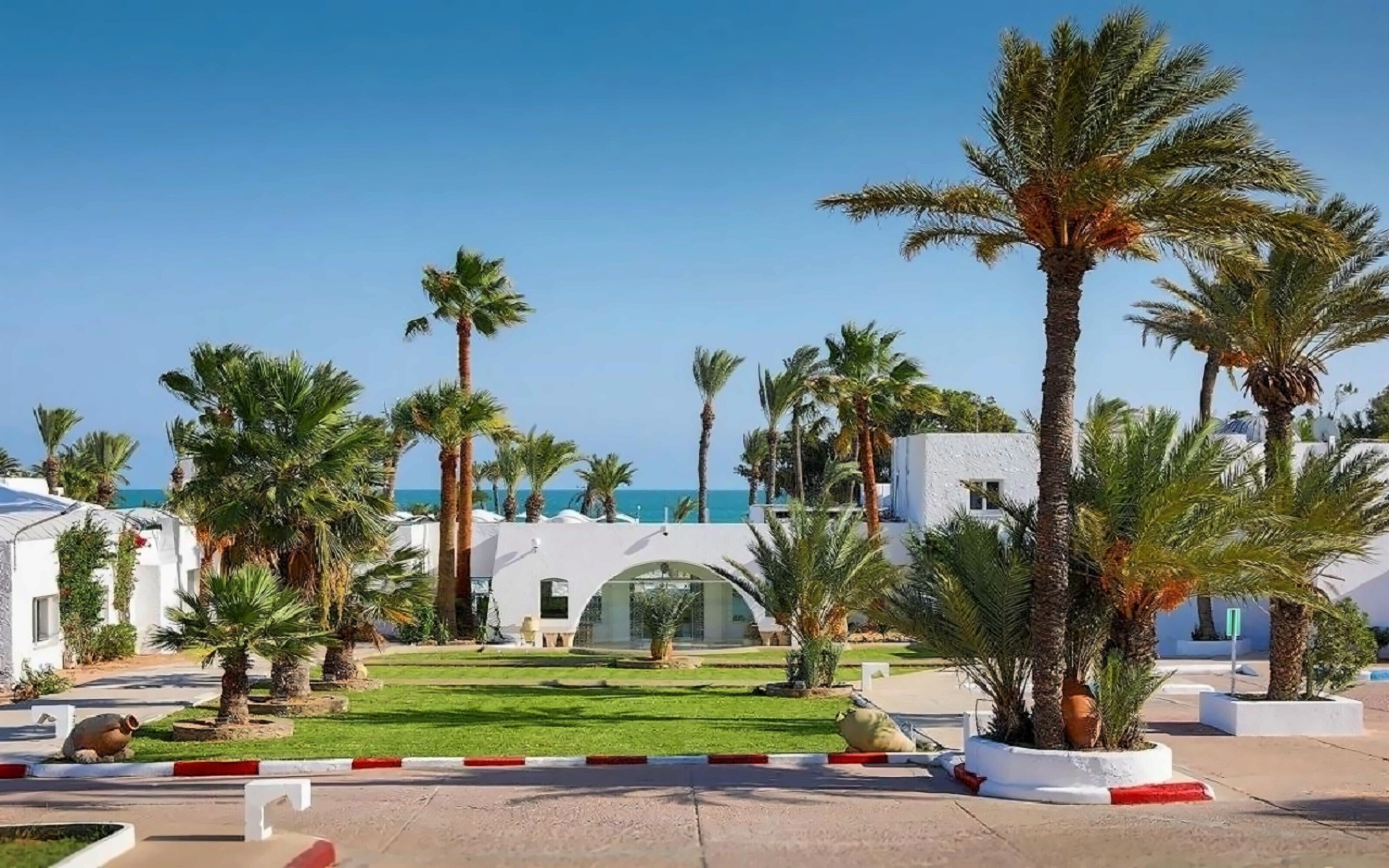 Фотография Hari Club Beach Resort 4*