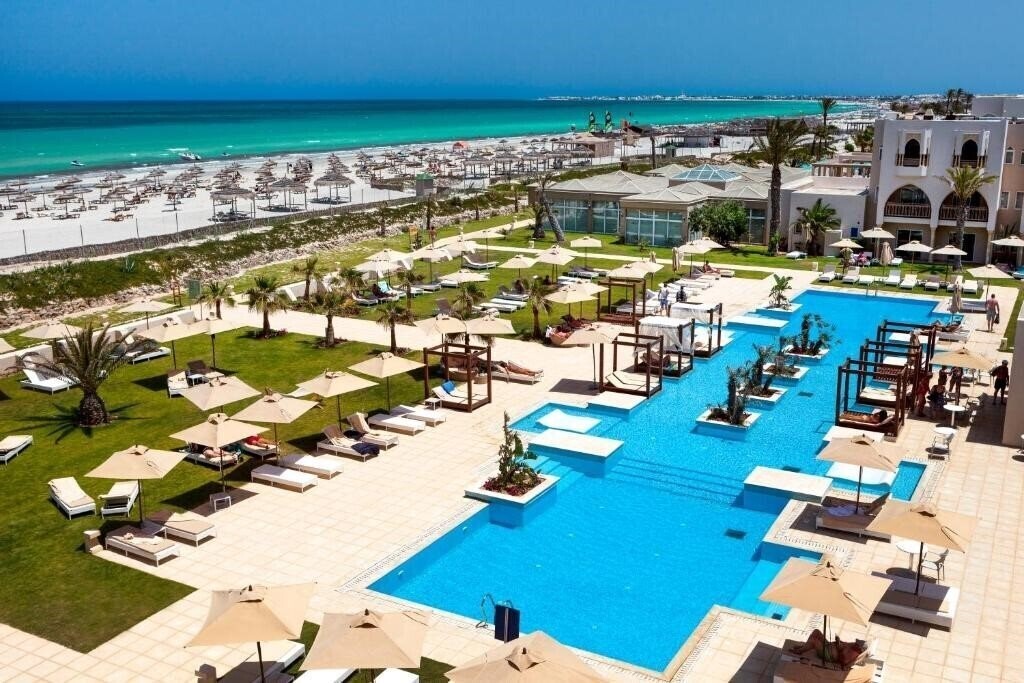 Готель TUI Blue Palm Beach Palace 5*