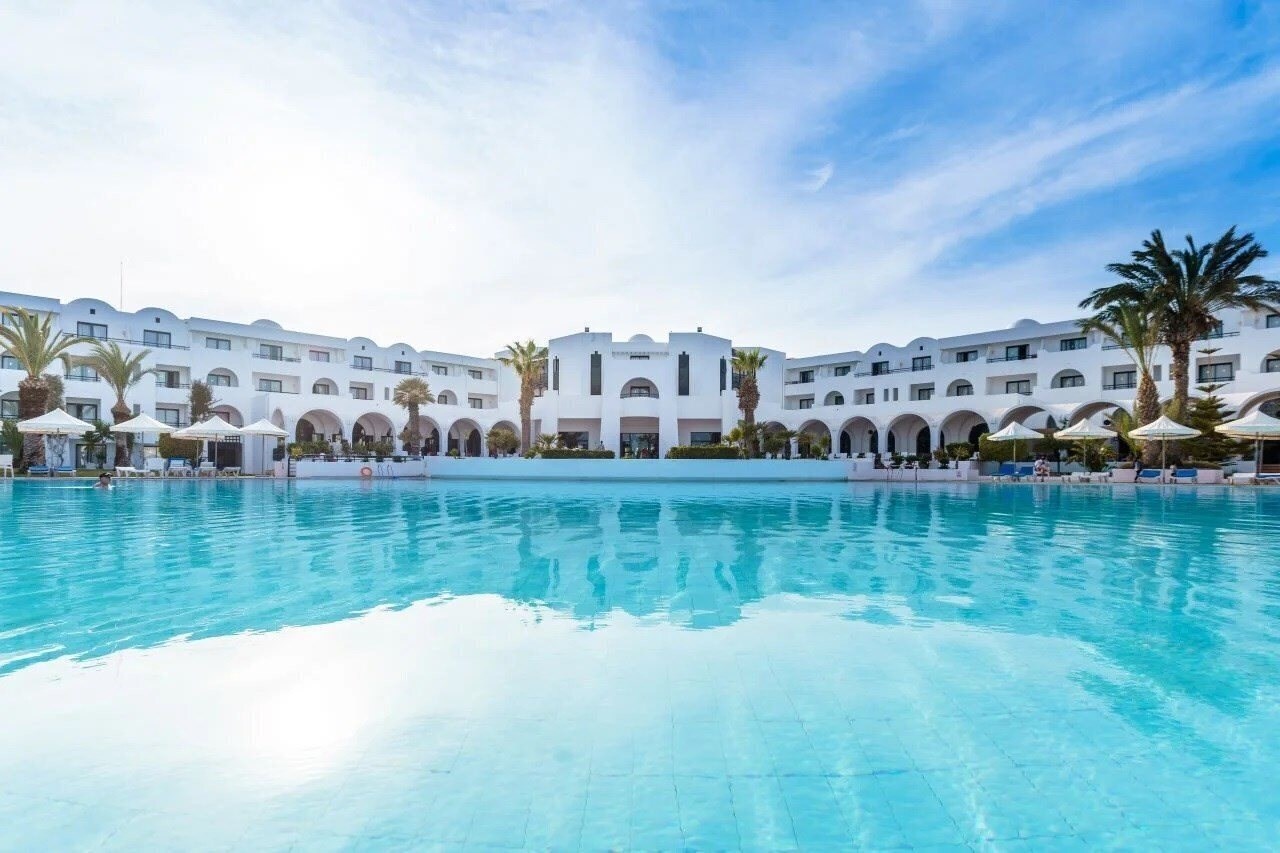 Отель Riu Palm Azur 4*