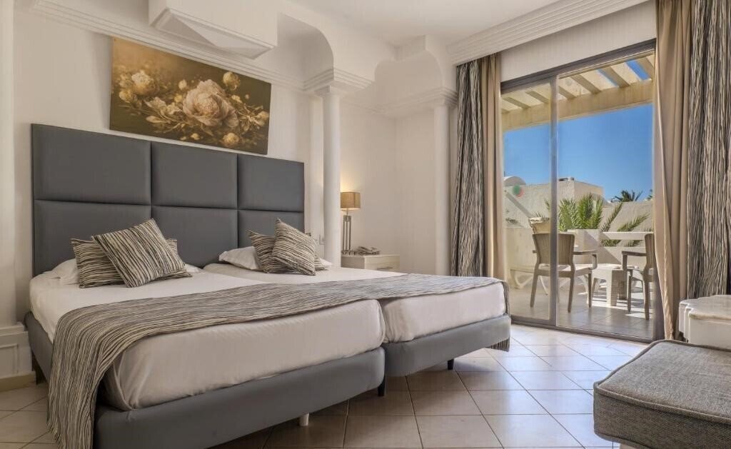 Фото Miramar Cesar Thalasso 4*