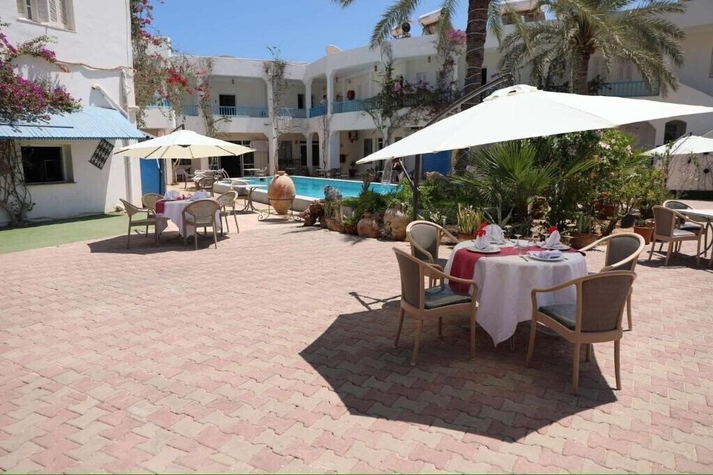 Отель Appart Hotel Rodes Center 2*