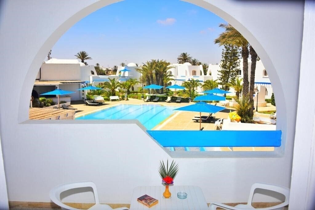 Готель Zenon Hotel 3*