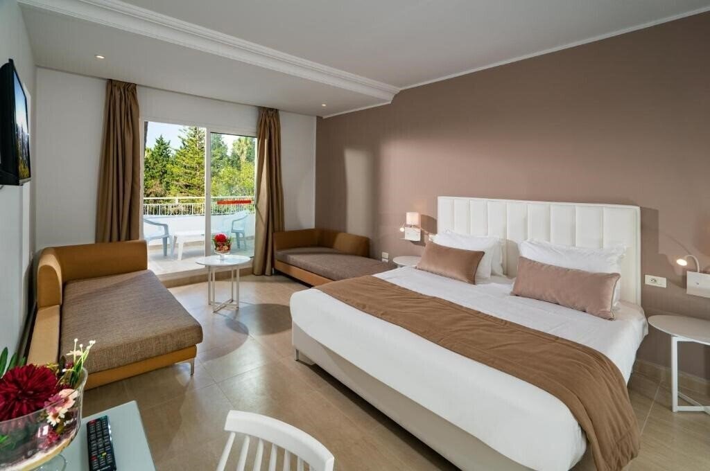 Фото Golden Tulip Le President (ex. Cooee President, Club President) 4*