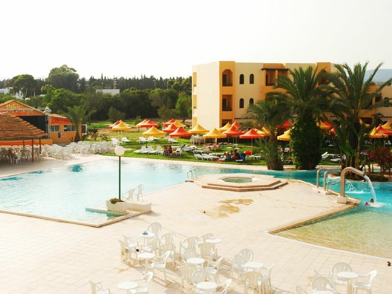 Готель Hawaii Beach Club 3*