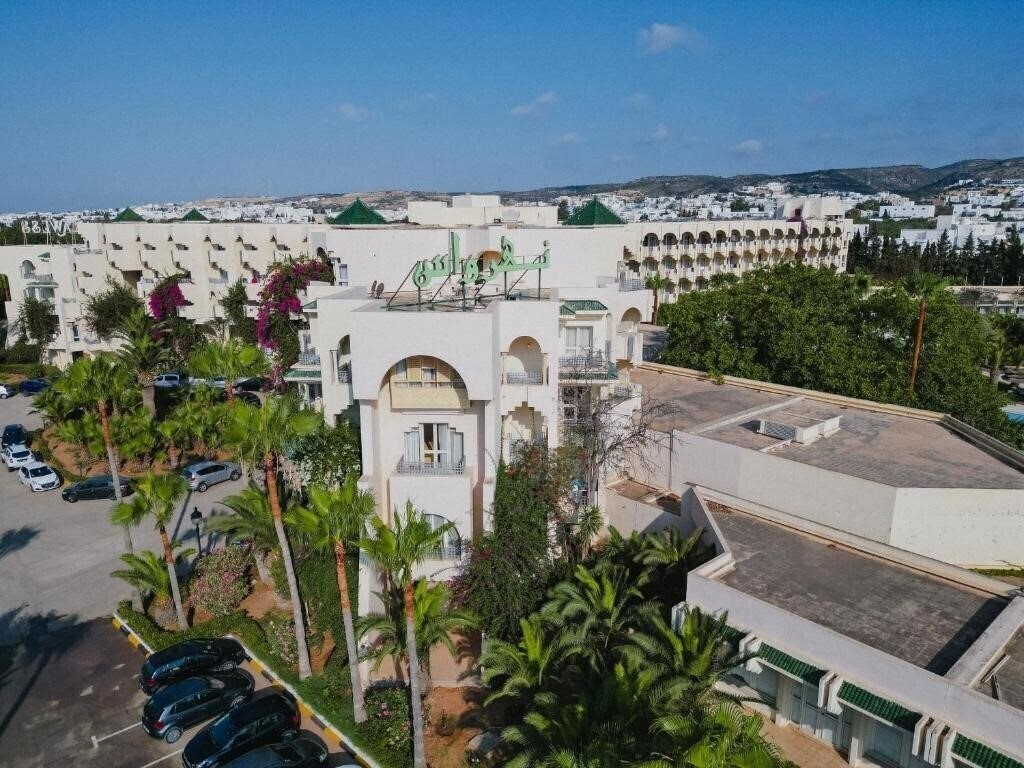 Фото Nahrawess Resort & Thalasso 4*