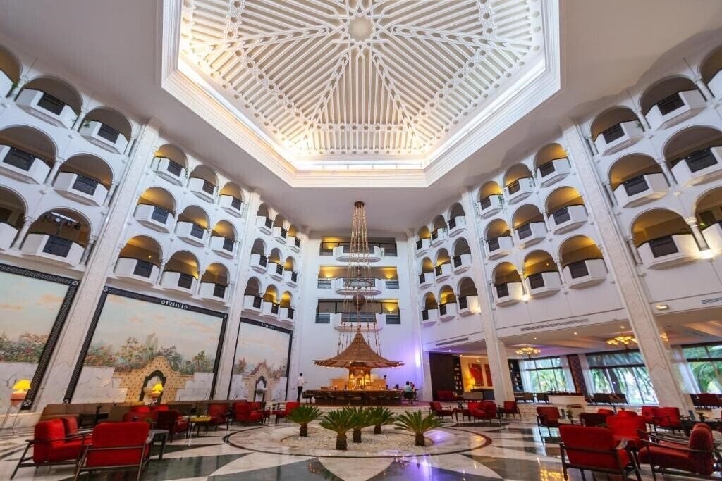 Отель Oceana Hotel & SPA 5*