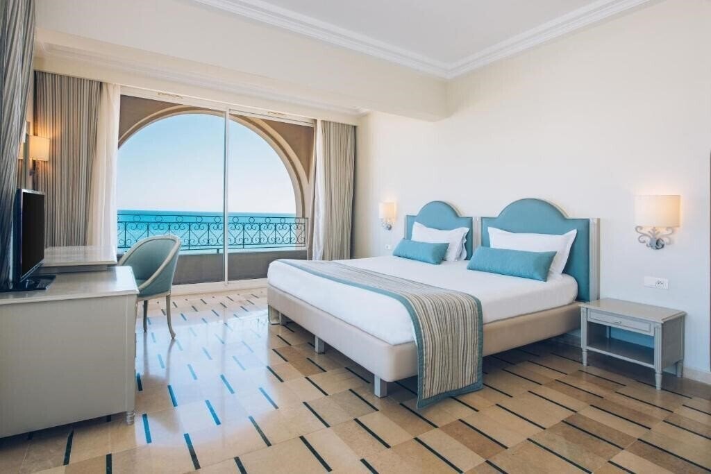 Фото Iberostar Waves Averroes 4*