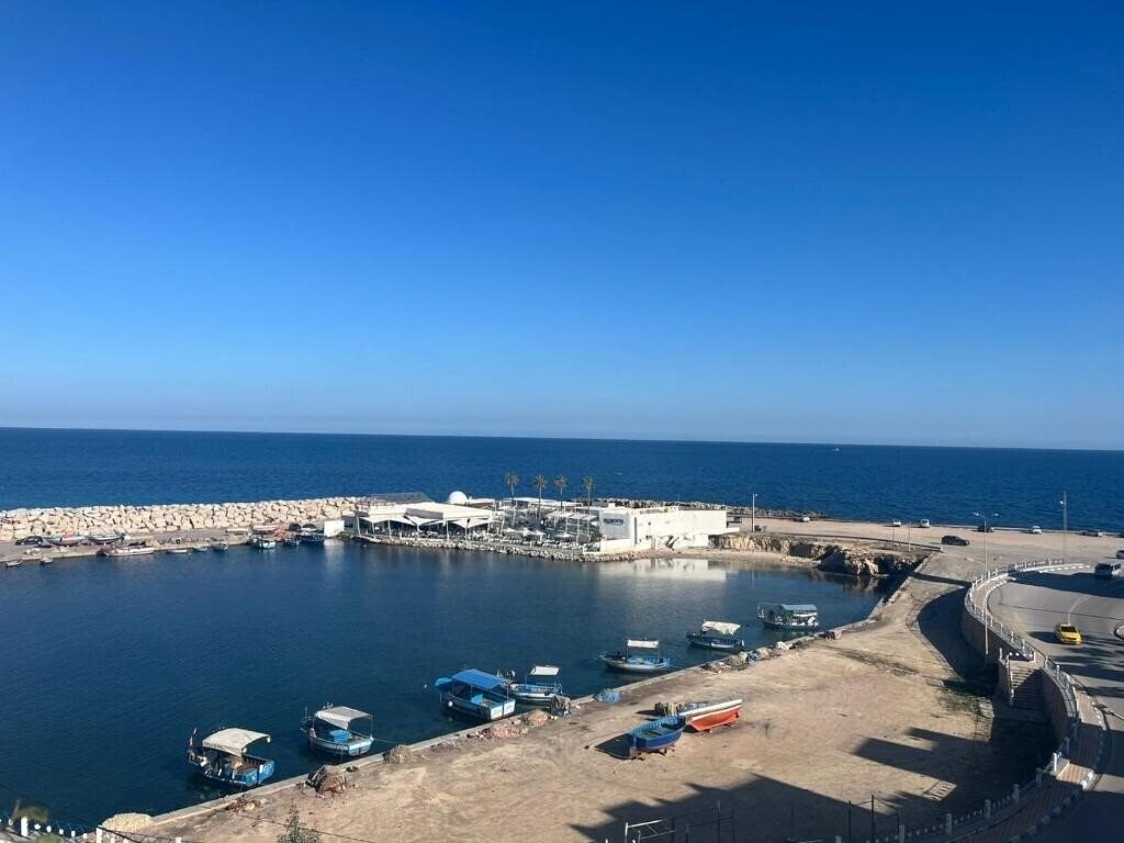Фото Hotel Mezri 3*