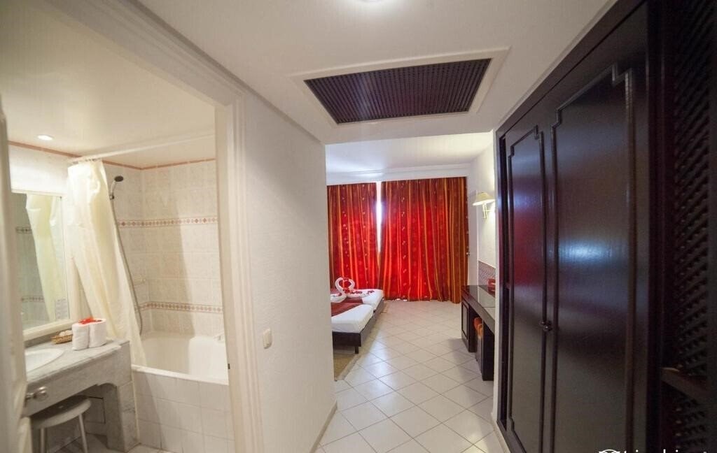 Фотография Liberty Resort 4*