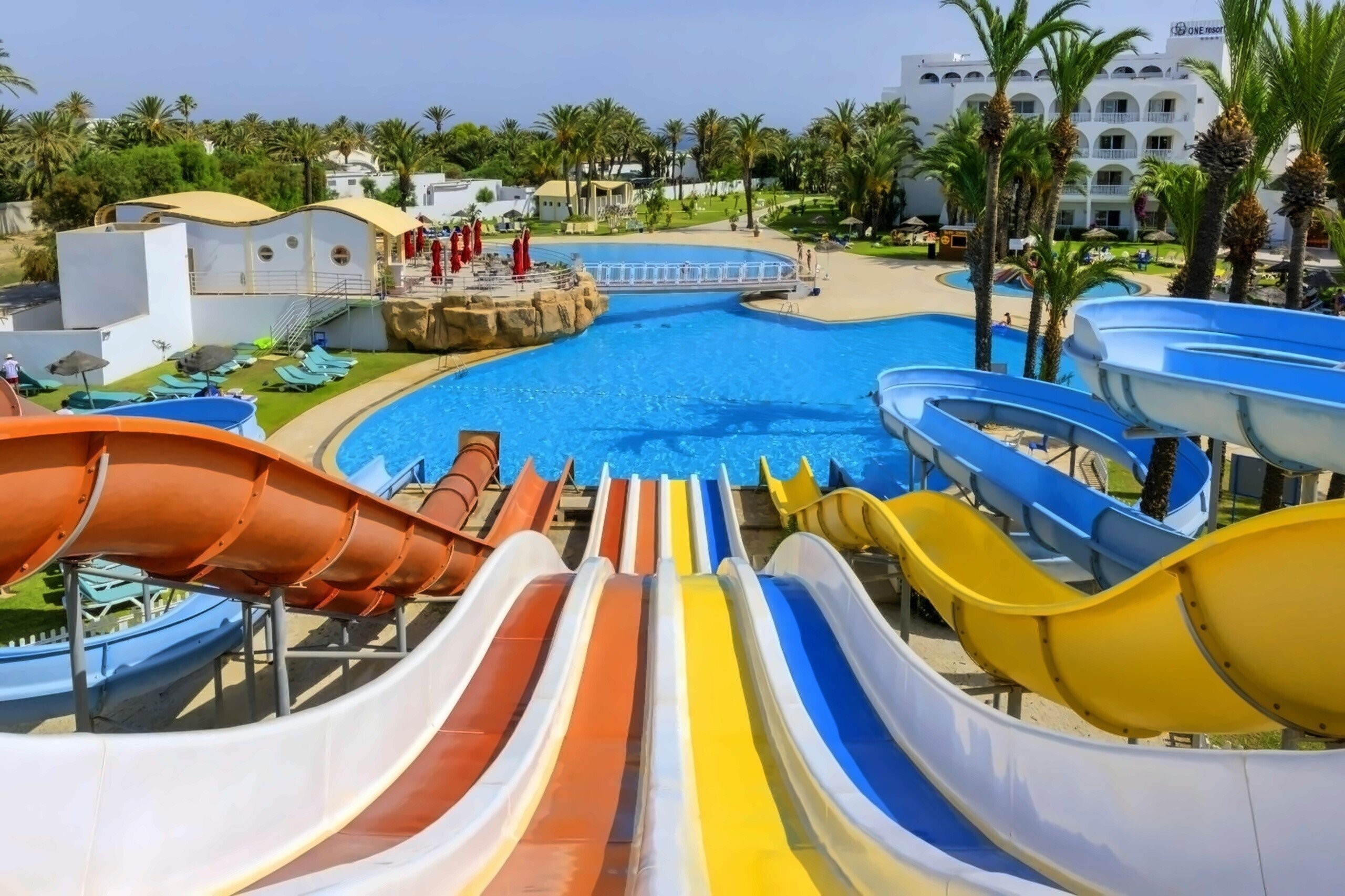 Отель One Resort Jockey 4*