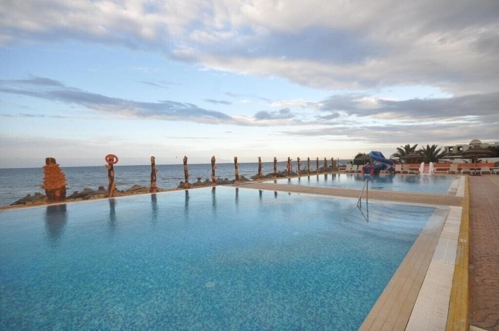 Изображение Aylimas Beach & Resort 3*