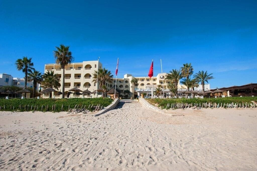 Готель Palmyra Beach 3*