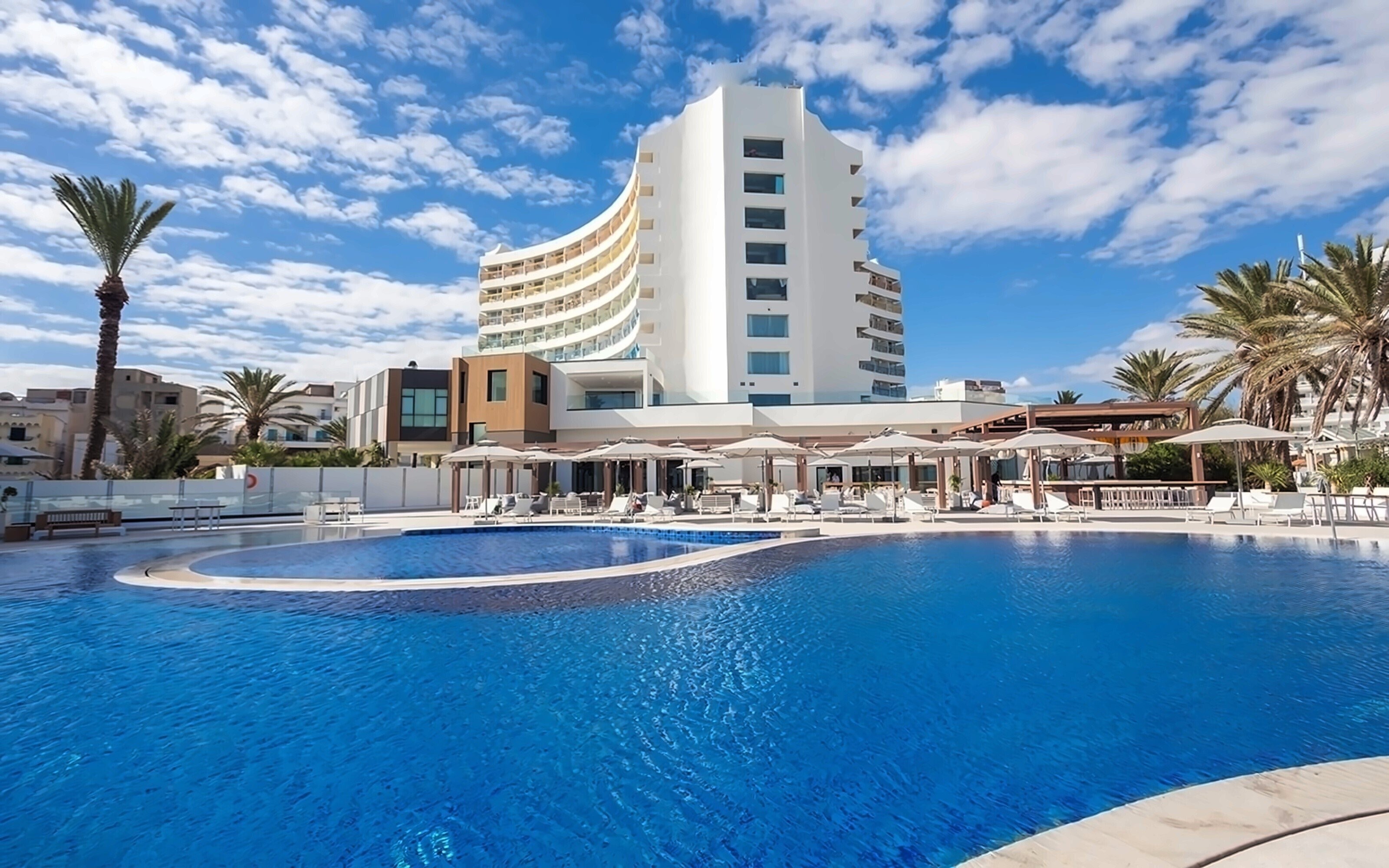 Отель The Pearl Resort & Spa Hotel 5*