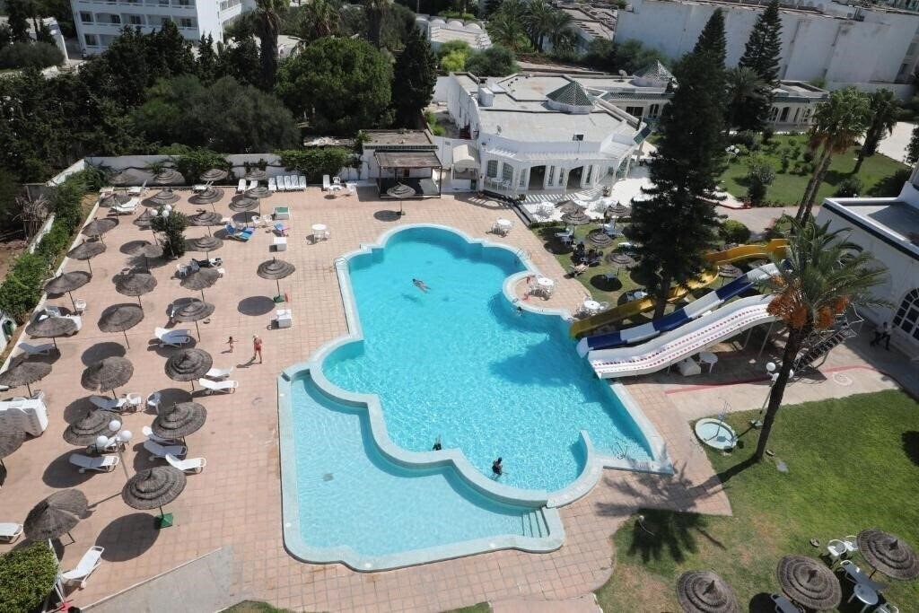 Отель Royal Jinene 4*