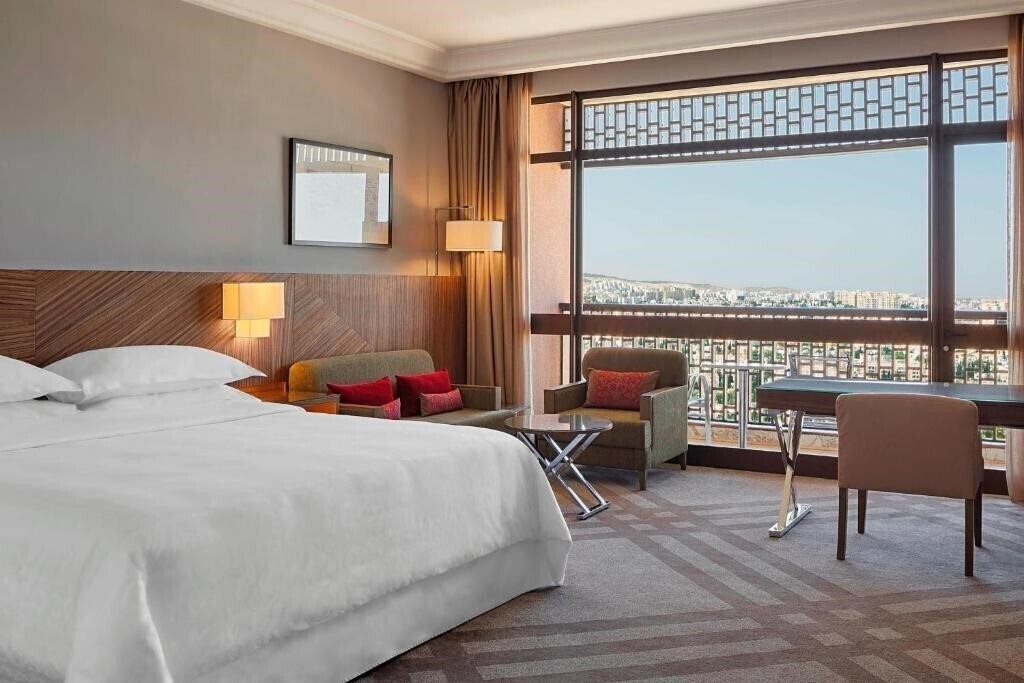 Готель Sheraton Tunis 5*