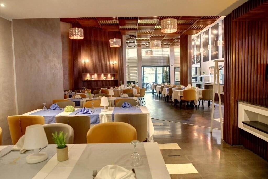 Зображення Hotel Lac Leman 4*