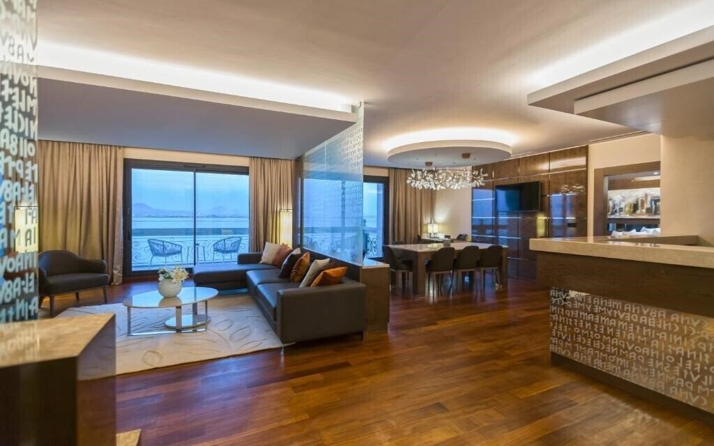 Фотографія Movenpick Hotel Du Lac Tunis 5*