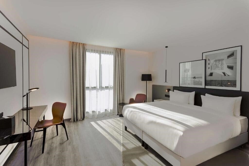 Готель Radisson Hotel Tunis City Center 4*