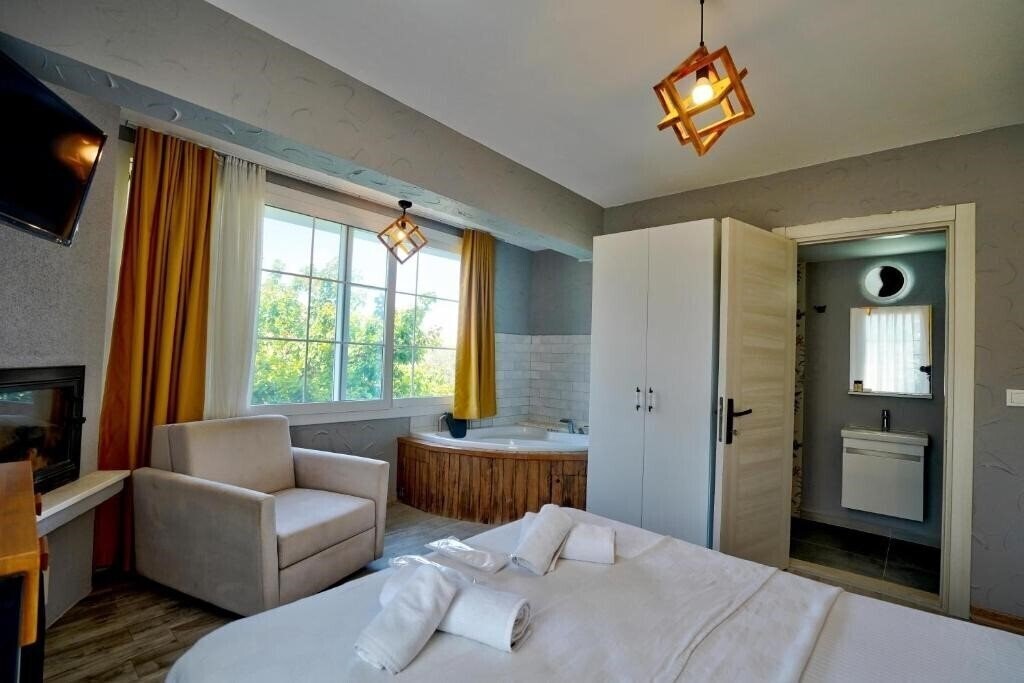 Зображення La Mira Suites Otel Alacatı (ex. La Mira Suites Hotel Cesme, La Mira Suites) 3*