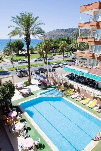 Готель International Hotel 3*