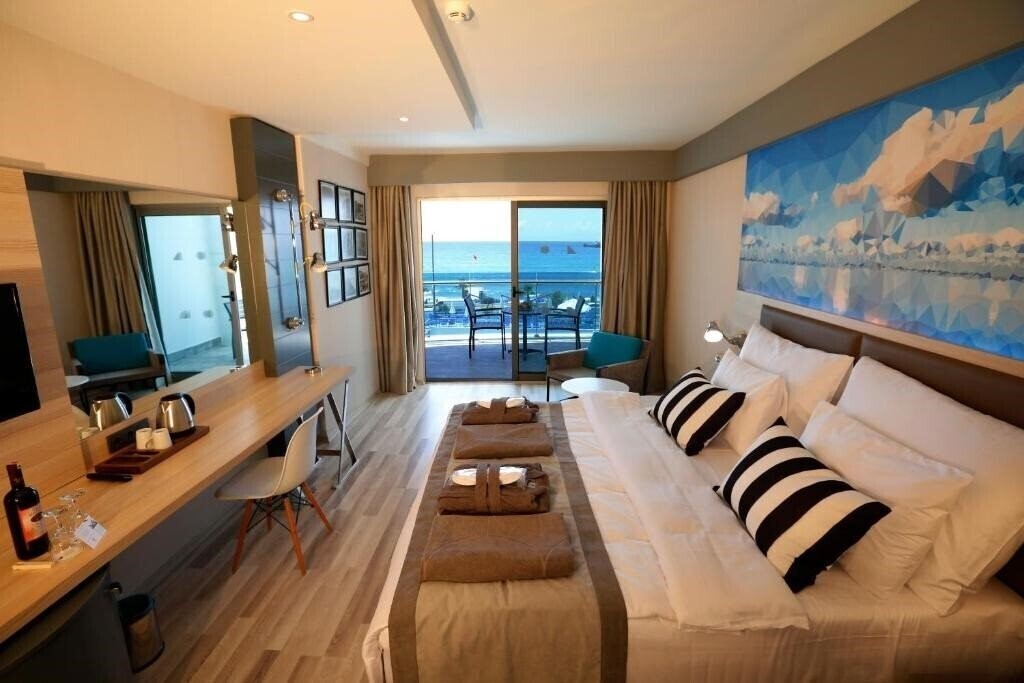 Фото Sunprime C Lounge Hotel 5*