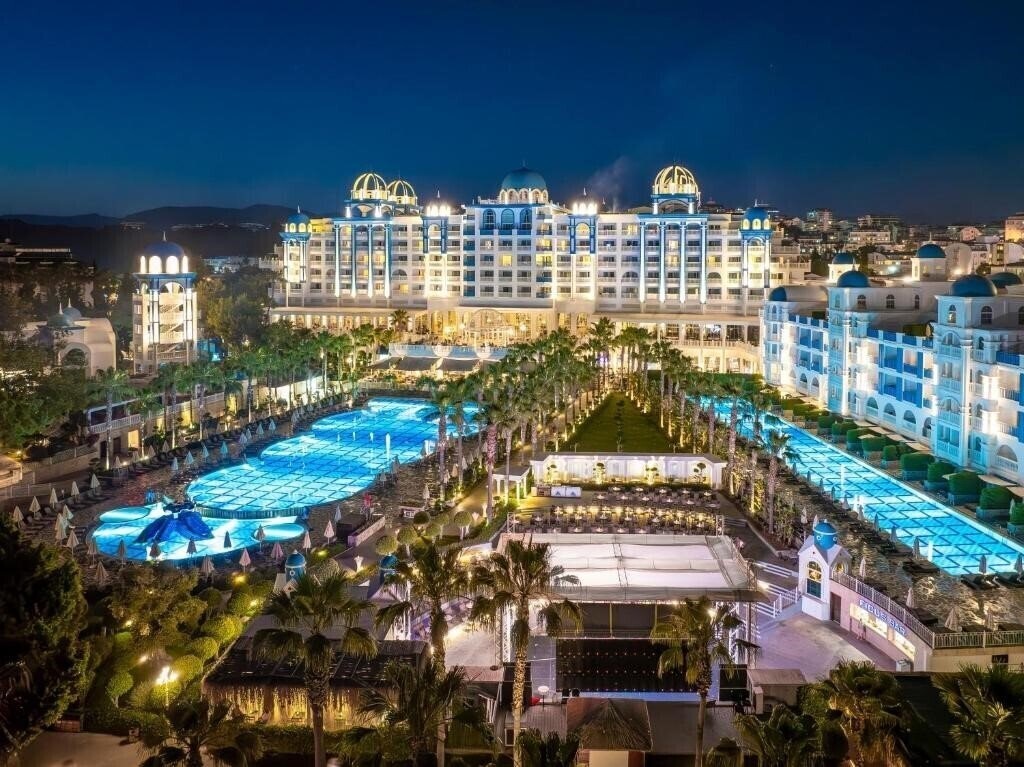 Фото Rubi Platinum SPA Resort & Suites 5*