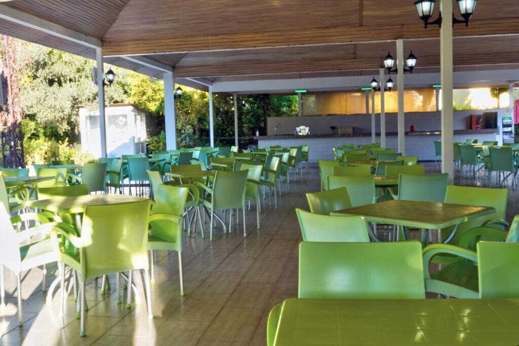 Готель Blue Fish Hotel 4*