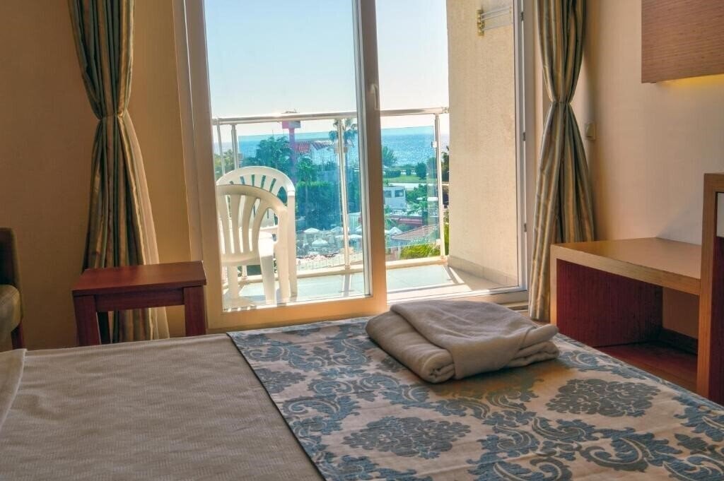 Картинка Blue Fish Hotel 4*