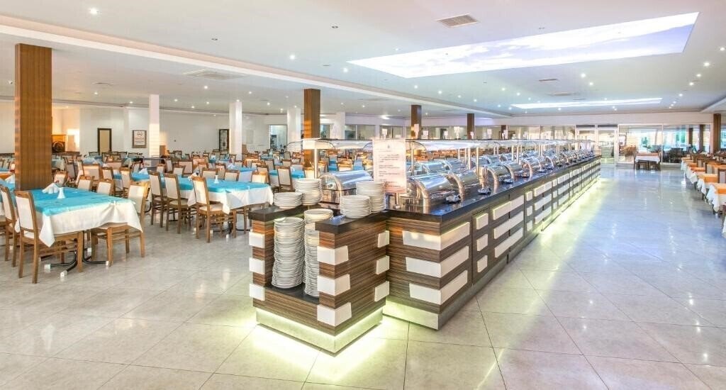 Фотография Lonicera World (ex. Club Hotel Lonicera) 4*